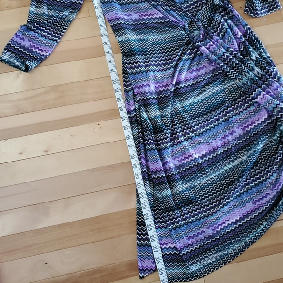 Faux Wrap Midi Dress - Picture 4 of 4